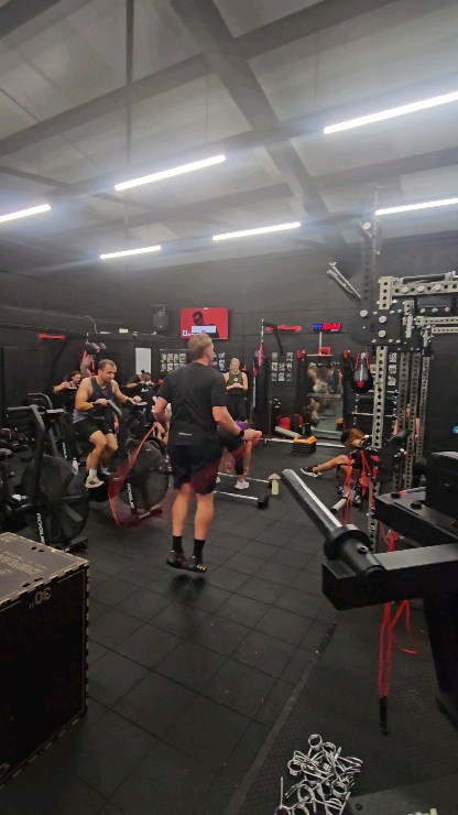 Monday CiRCUiTS class